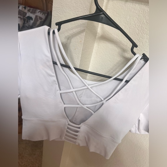 Halara White Crop Top - Picture 2 of 2